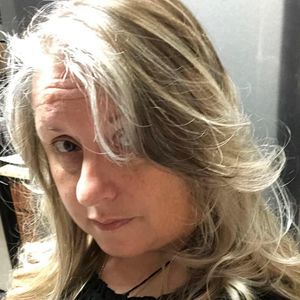 Meet your Posher, Melisa